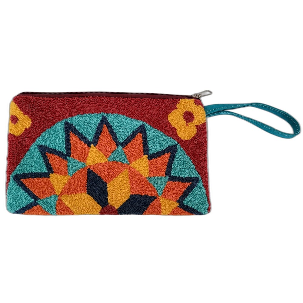 NWT‎ Wuitusu Rosalia Handmade Wayuu Punch-needle Clutch